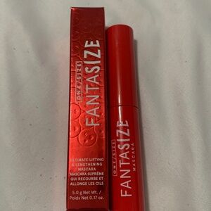 ONE/SIZE Fantasize Bodacious black mascara new
